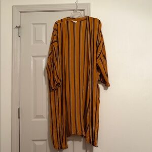 Striped duster